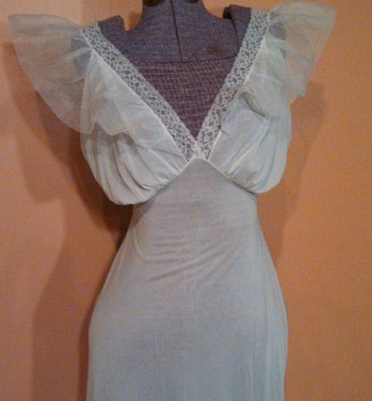 SOLD🤩 Vintage Van Raalte nightgown 50s Hollywood glam - Picture 6 of 14